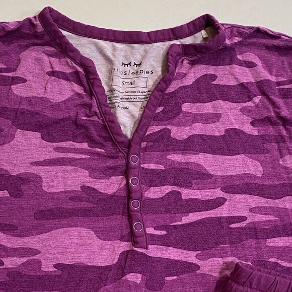 Little Sleepies Womens Pajama Set Top & Shorts Berry Camo Purple Size Small EUC - Picture 6 of 7